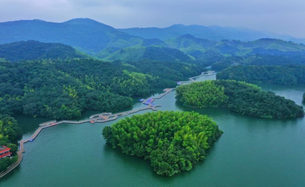 美丽的陆水湖图片